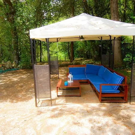 Monte Malbe Charming With Garden And Parking *